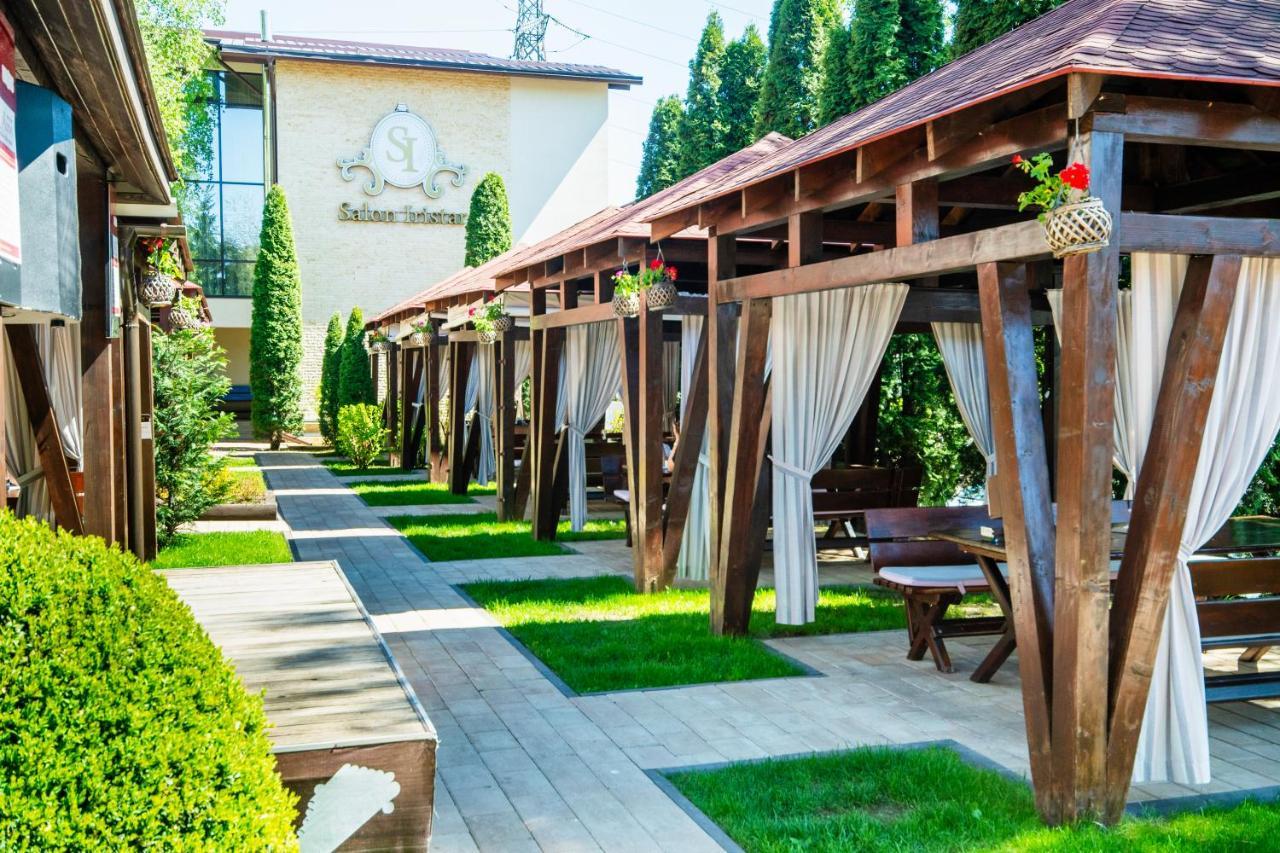 Pensiunea Iristar Falticeni Bagian luar foto