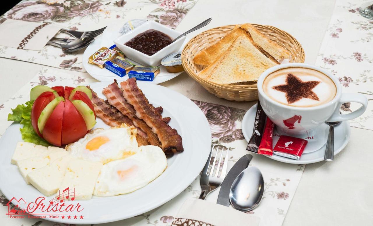 Pensiunea Iristar Falticeni Bagian luar foto